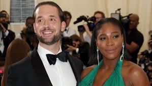 Serena williams a născut o fetiță, vineri, la centrul medical st. Legenda Tenisului Serena Williams A Devenit Pentru Prima DatÄ MamÄ A NÄscut O FetiÈÄ Monden Altfel Unimedia