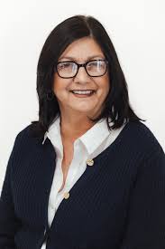 Trina Moss's Instagram, Twitter & Facebook