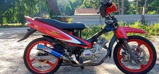 Yamaha 125zr asal malaysia dengan kondisi nos terjual 85.000 ringgit atau sekitar rp 303 juta kepada pembeli vietnam. Yamaha 125z Merah Sabit Custom Jadi Utara High Speed Facebook