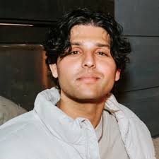 Ξric Arsenault (@eric_rsno)