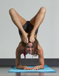 Sarah wells (australia) finished fifth place in the 2012 bishnu charan ghosh cup, scoring 55.7 out of 70. Competitive Yoga Might Be A Stretch But It S For Real The Star