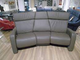 It's crafted in king & queen size and hence provides ample space to sleep on. Trapez Sofa In Leder Planungswelten