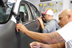 We provide all types of car wrapping in los angeles and chauffeur services by our professional with years of experience. Vehicle Graphics Training Vehicle Wrap Training Rightlook Com