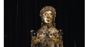 The object does have a more varied history: Gibby S Ap Art History 58 Church Of Sainte Foy Reliquary Of Sainte Foy Romanesque Europe C 9th Century Ce