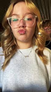 Heidi Lenhart's Instagram, Twitter & Facebook