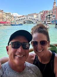 Is it reasonable to set out early morning from Venice to do a day long hike  in the Dolomites and then get back to Venice to sleep? Or would it be better