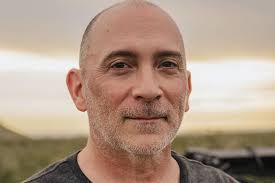 Jay Schwartz's Instagram, Twitter & Facebook