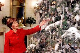 We did not find results for: From Melania S Blood Trees To F D R S Carolers White House Holiday Traditions Over The Years Vanity Fair
