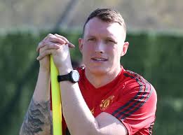 Jones passed a medical and agreed personal terms with united on wednesday last week after the club met the £16m release clause in the player's contract, before venky's, blackburn's owners. Phil Jones To Return To Manchester United S Premier League Squad The Independent