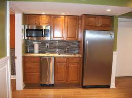 Pin By Stephanie Collins On Fabulous Family Room And Wet Bar Basement Kitchenette Basement Kitchen Kitchenette