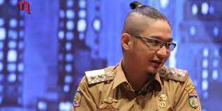 Tuntutan pekerjaan atau profesi, misalnya di bidang militer, yang memang diwajibkan berambut cepak. Model Rambut Skin Fade Dikritik Ini Pembelaan Pasha Ungu Dream Co Id
