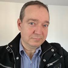 Robert Bax (@ZibiBax)