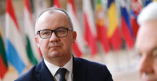 Minister Bodnar broni uposażeń prokuratorów