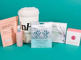 Check spelling or type a new query. Fabfitfun Review What To Expect In Your Subscription Box Photos