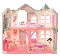 Iar pentru ca, ca orice casa, si casa lui barbie trebuie sa fie mobilata, va aratam si de unde puteti cumpara si ceva mobilier pentru casuta de jucarie. La Evolucion De Las Casas De Barbie Monapart