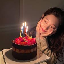 Pin By Michelle Villanueva On Pictures In 2020 21st Birthday Girl Birthday Girl Pictures Birthday Photoshoot