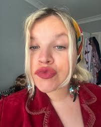 Gracie Lowe (@gra.cielowe) • Instagram photos and videos