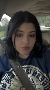 Pay me or roast me 🤷🏻‍♀️💋