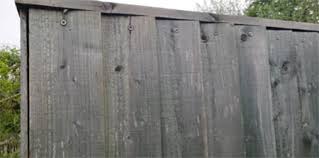 Aug 08, 2013 · if style isn't your thing, but function is, you can try a black plastic construction fence as a visual block. How To Stain A Fence And Treat External Timber Surfaces Diy Doctor