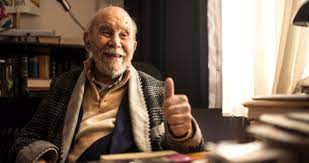 Asıl adı abdülkadir pir hasan'dır.yüksek öğrenimini 1942′de i̇stanbul üniversitesi edebiyat fakültesi türk dili ve edebiyat bölümü'nde. Olum Yil Donumunde Vedat Turkali Kimdir Son Dakika