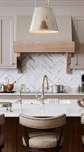 31 Luxury Calacatta Gold Marble Backsplash Countertop Ideas Kitchen Backsplash Designs Chevron Backsplash White Marble Countertops