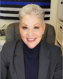 Dolly Hillman's Instagram, Twitter & Facebook