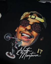 𝗟𝗶𝗴𝗵𝘁 𝗢𝗳 𝗠𝗼𝗼𝗻 🌝