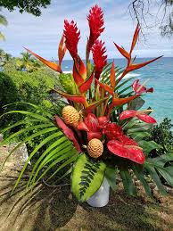 Send flowers mothers day hawaii. Amazon Com Extra Large Tropical Surprise Fresh Flower Arrangement Grown In Hana Hawaii To Organic Standards Includes Bold Tropical Flowers Greenery A Total Of 27 Stems Grocery Gourmet Food