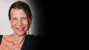 Shari Dunn's Instagram, Twitter & Facebook