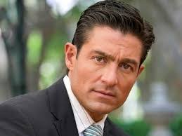 Alfredo Colunga's Instagram, Twitter & Facebook