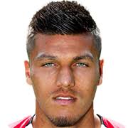 Joël Piroe van Leeds United moet Alexander Isak opvolgen bij Newcastle  United