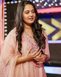 Anushka shetty wallpapers 1080p hd pictures, images & photos. Pin On Anushka