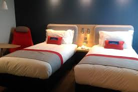 Suites offer a large seating area for your relaxation. Hotel In Dublin Holiday Inn Express Dublin City Centre Ticati Com