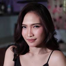 FOR RENT: LAST 1 BED ROOM UNIT 5-10mins to BGC. (FOR INQUIRIES, kindly send  a PM at UrbanScape Residences BGC) 1 ride to Ayala/Buendia, 10mins walk to  MRT GUADA, 3 mins walk