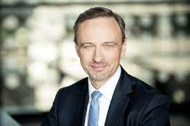 (bank) korzystał z marketingowych plików cookie zapisywanych na tym urządzeniu podczas korzystania przeze mnie z serwisów banku millennium. Zmiany W Skladzie Zarzadu I Rady Nadzorczej Deutsche Bank Polska S A
