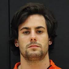 Gil Farley's Instagram, Twitter & Facebook