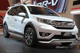 Sebuah mini suv yang patut anda miliki sekarang kerana harga kompetitif. Foto Honda Brv Live Dari Giias 2015 Monggo Disedot Autonetmagz