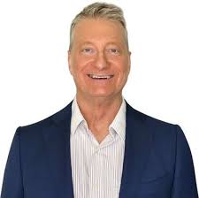 Lance Vickery's Instagram, Twitter & Facebook