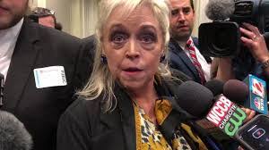 Cynthia Singletary's Instagram, Twitter & Facebook