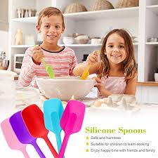 They need to be able to lift and support heavy items while the small ateco offset spatula is a handy tool for everything from lifting cookies off a cookie sheet to. 7 Pieces Silicone Spatulas 8 2 Inch Small Rubber Spatula Non Stick Kitchen Spatulas Heat Resistant Flexible Scrapers Colorful Baking Spatulas For Kitchen Cooking Mixing Baking Tools Pricepulse