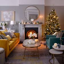 Nothing beats an outdoor fireplace in an outdoor living room. 26 Christmas Living Room Decorating Ideas To Get You In The Festive Spirit