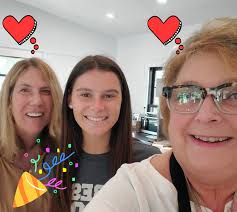 HAUPPAUGE ENGLISH HONOR SOCIETY INDUCTS NEW MEMBERS