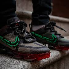 Nike air vapormax flyknit pure platinum black yellow. Found A Cactus Plant At The Flea Market Today On Feet Look At The Nike Air Vapormax 2019 X Cactus Plant Flea Market Sneakers Sneaker Head Nike Air Vapormax