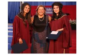 Üniversite güler sabancı için çalışma yaşamına geçmek için aşması gereken bir köprüydü. Guler Sabanci Nin Hic Bilinmeyen Yonleri