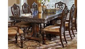 Elegant luxury european, french and italian style furniture, lighting and decor. Pecardo Traditional Style Formal Dining Room Set