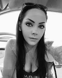 Eric Artis's Instagram, Twitter & Facebook