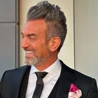 30+ perfiles de «Badran»