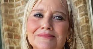 Deanna Mcclendon's Instagram, Twitter & Facebook