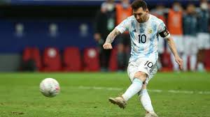 Im prinzip spielte deutschland mit 9 mann. Argentinien Vs Brasilien Tv Live Stream Und Co So Wird Die Copa America Ubertragen Dazn News Deutschland
