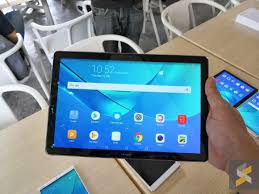 It has a 13mp rear camera and supports wifi, gps, 3g and 4g lte. Huawei Mediapad M5 M5 Pro Flagship Specs For Under Rm2 000 Soyacincau Com
